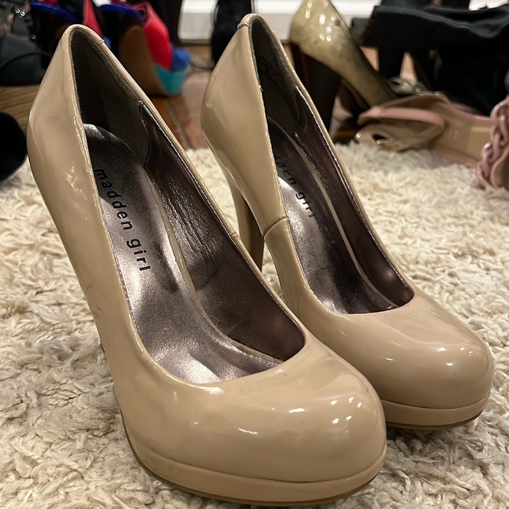 Madden girl nude heels